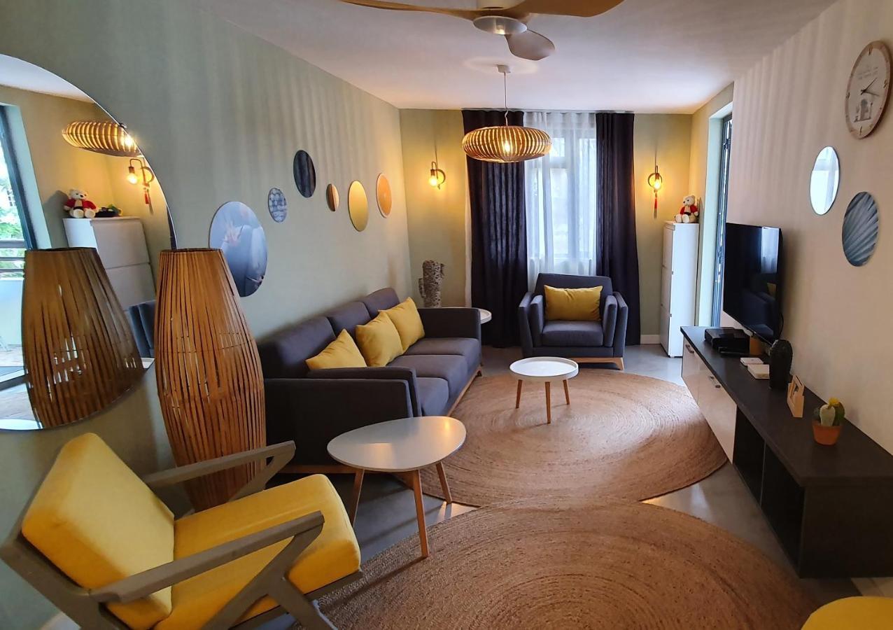 Les Cerisiers - Exclusive Beach Residence - 3 Bedroom Modern Apartment, Flic En Flac Ngoại thất bức ảnh